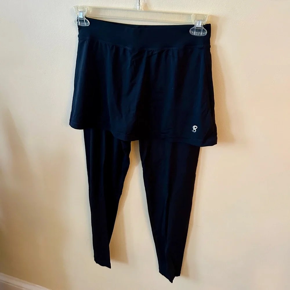 Sofibella Black Skirted Leggings, 4-way Stretch, Wicking, Sz M - Picture 7 of 7